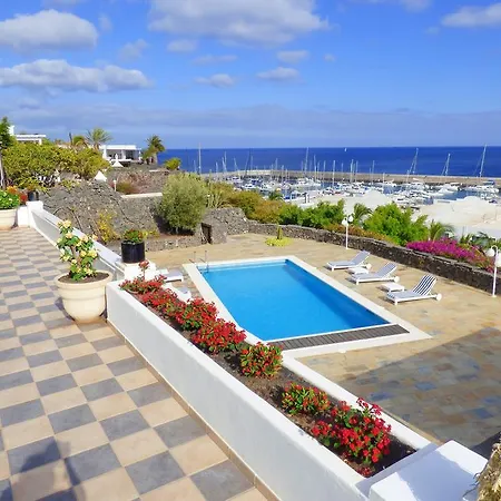 La Brisa Villa *