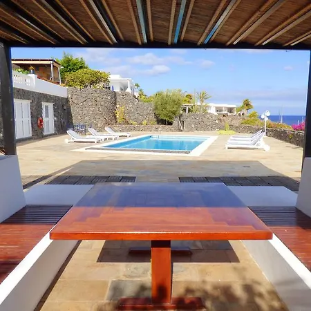 La Brisa Villa